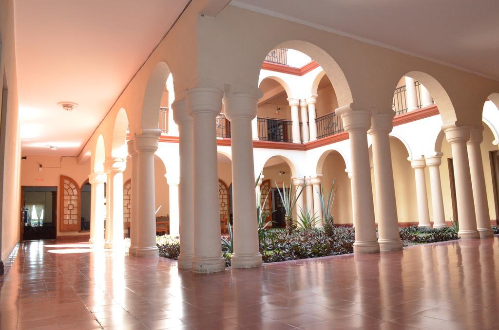 Hotel Los Monteros Ciudad Victoria Eksteriør bilde